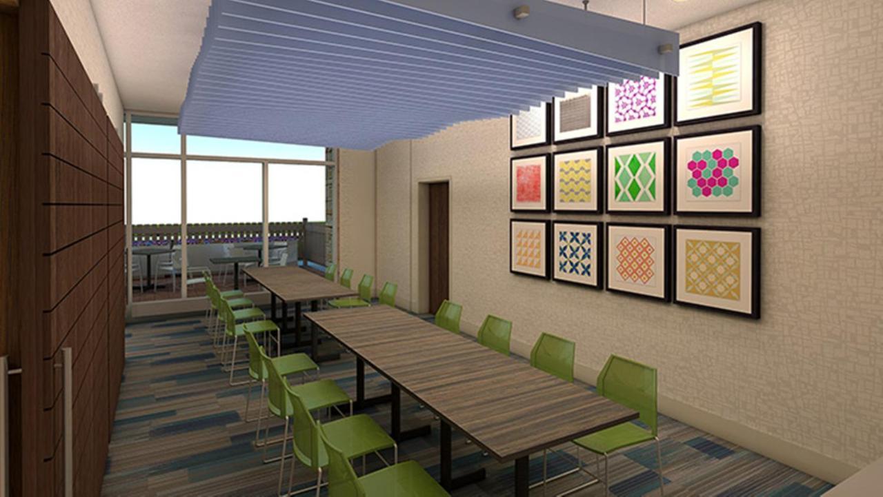 Holiday Inn Express & Suites - Dallas Market Center By Ihg Buitenkant foto